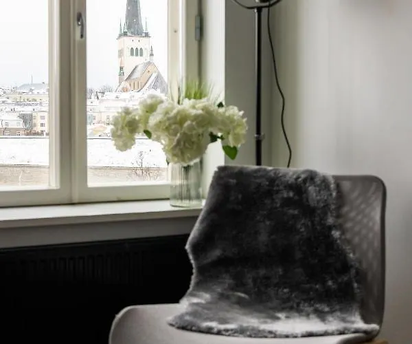 Estonishing Mere Apartman *