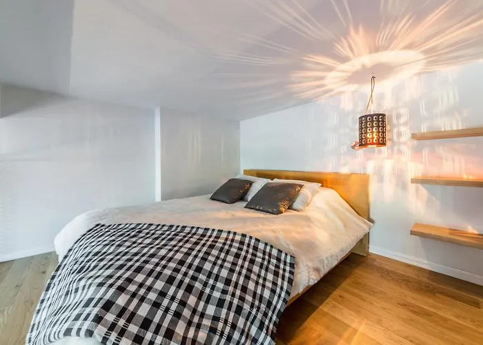 Estonishing Mere Apartman *